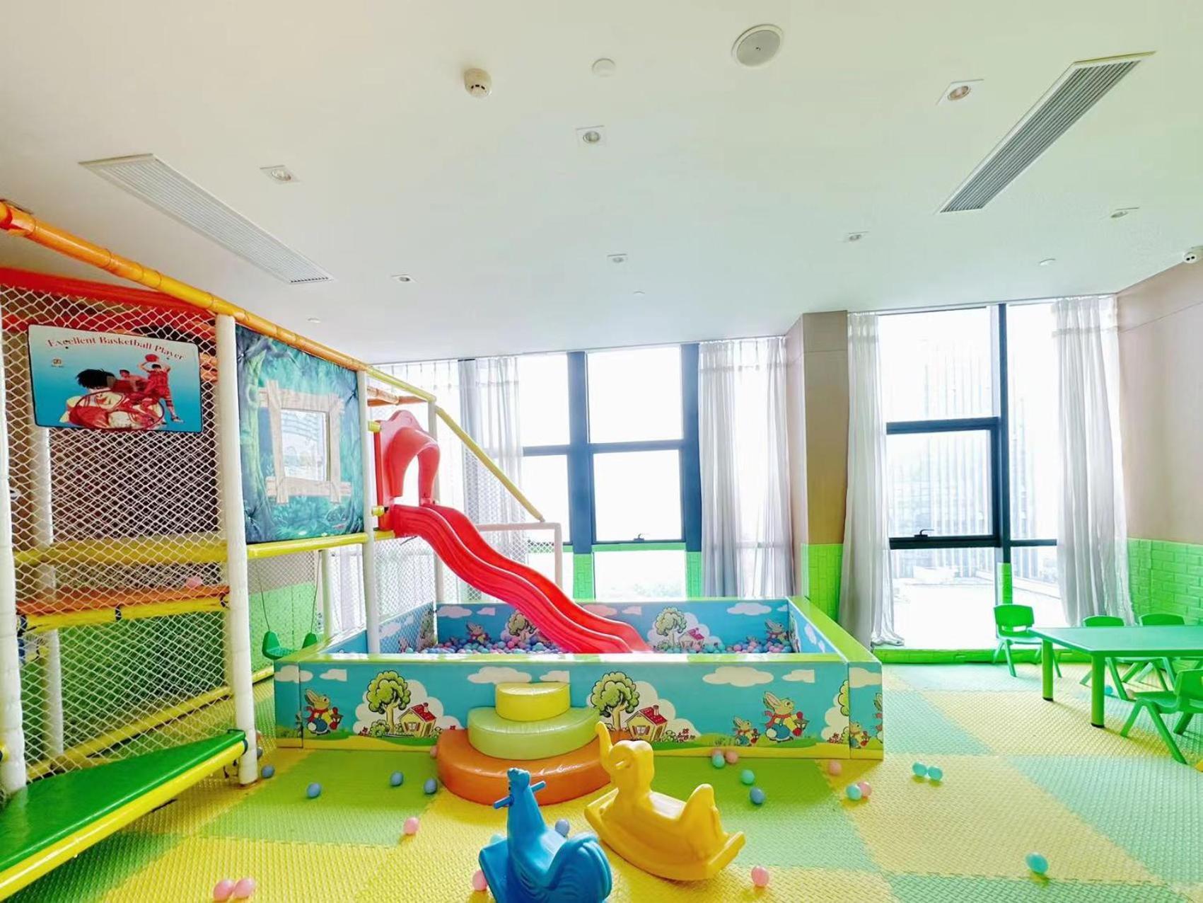 Novotel Deqing Bagian luar foto