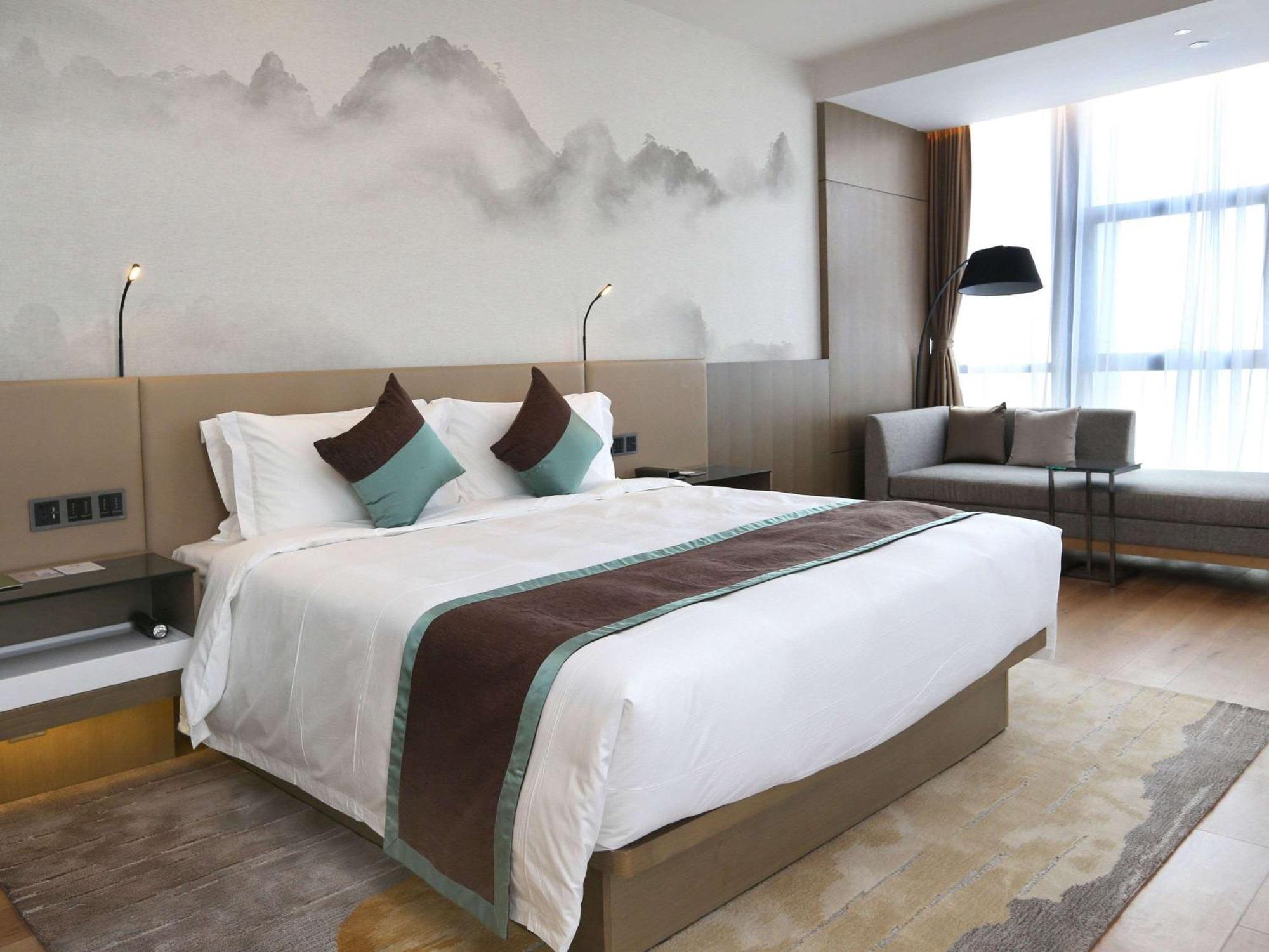Novotel Deqing Bagian luar foto