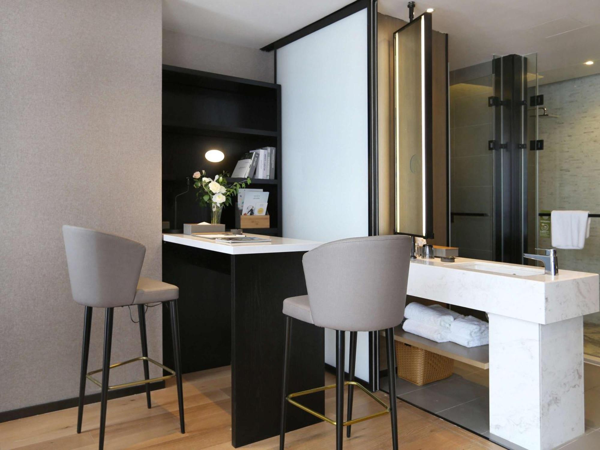 Novotel Deqing Bagian luar foto