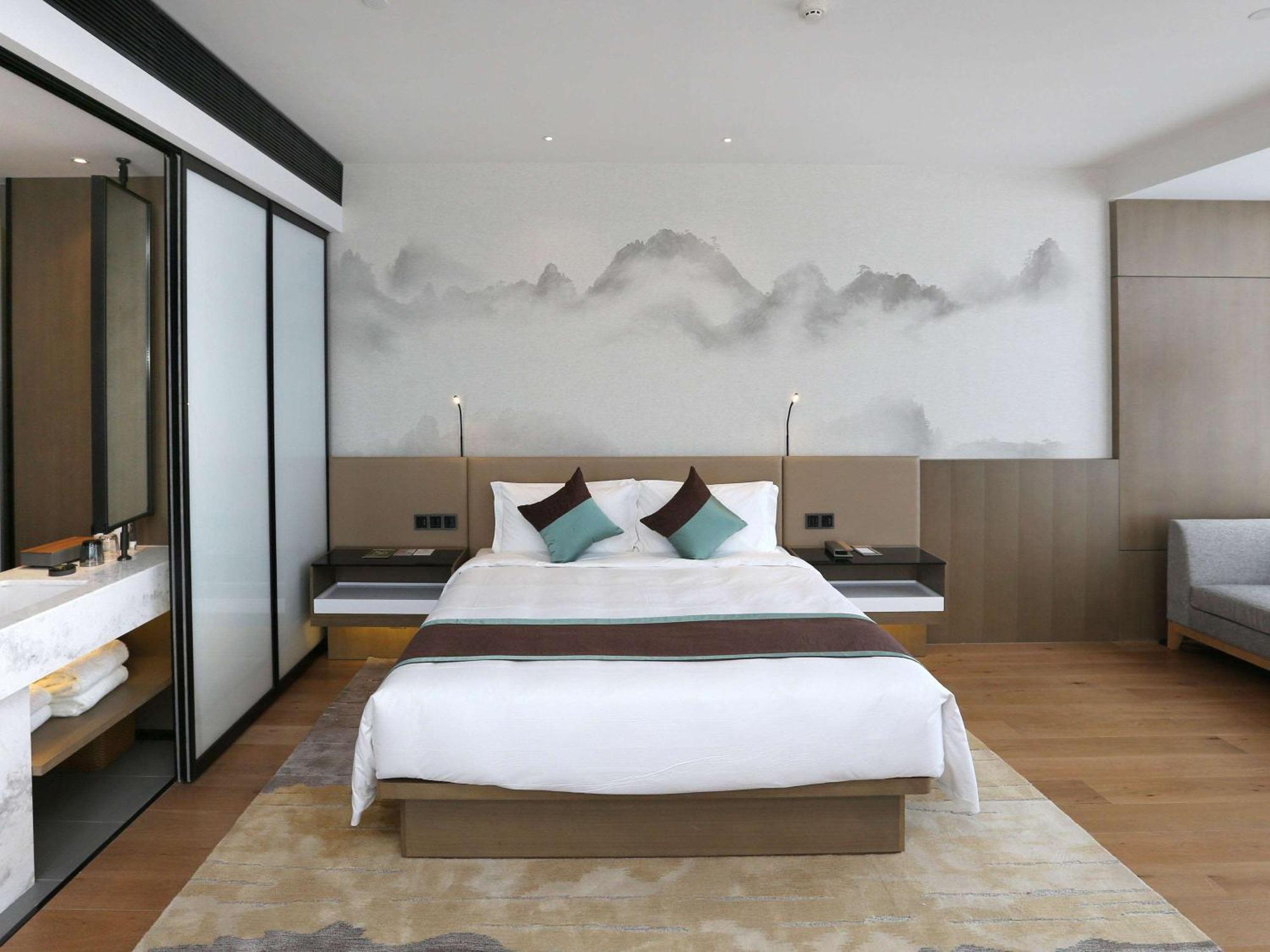 Novotel Deqing Bagian luar foto