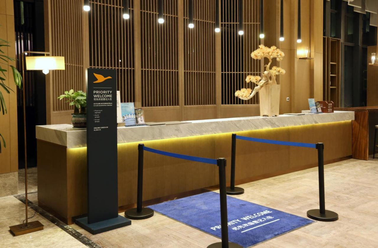 Novotel Deqing Bagian luar foto
