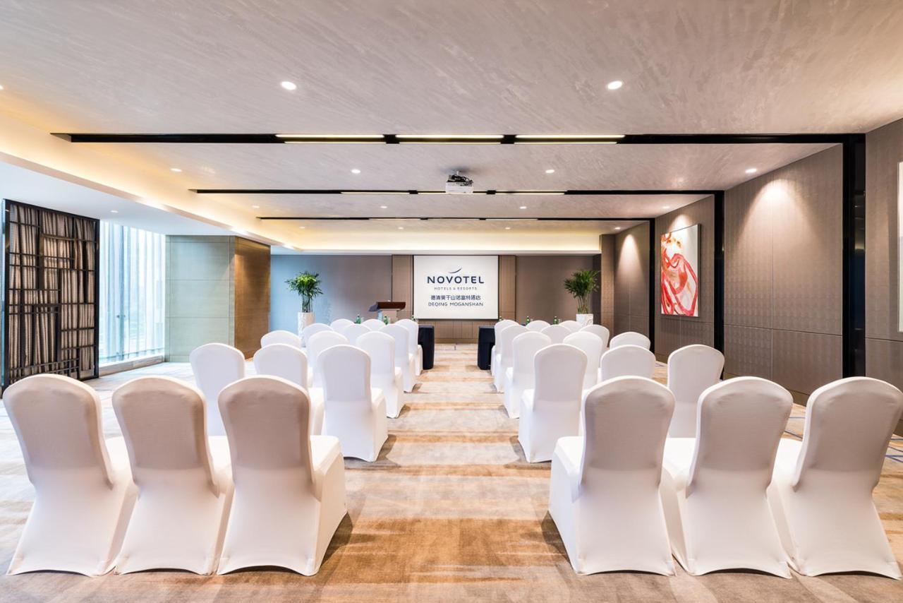 Novotel Deqing Bagian luar foto
