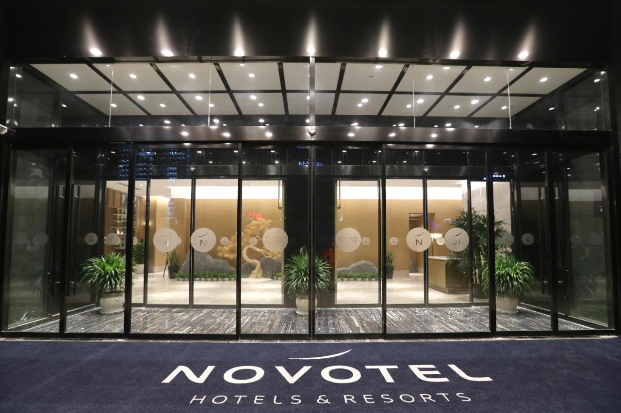 Novotel Deqing Bagian luar foto